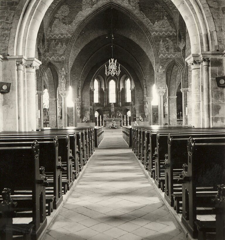 F 0017
