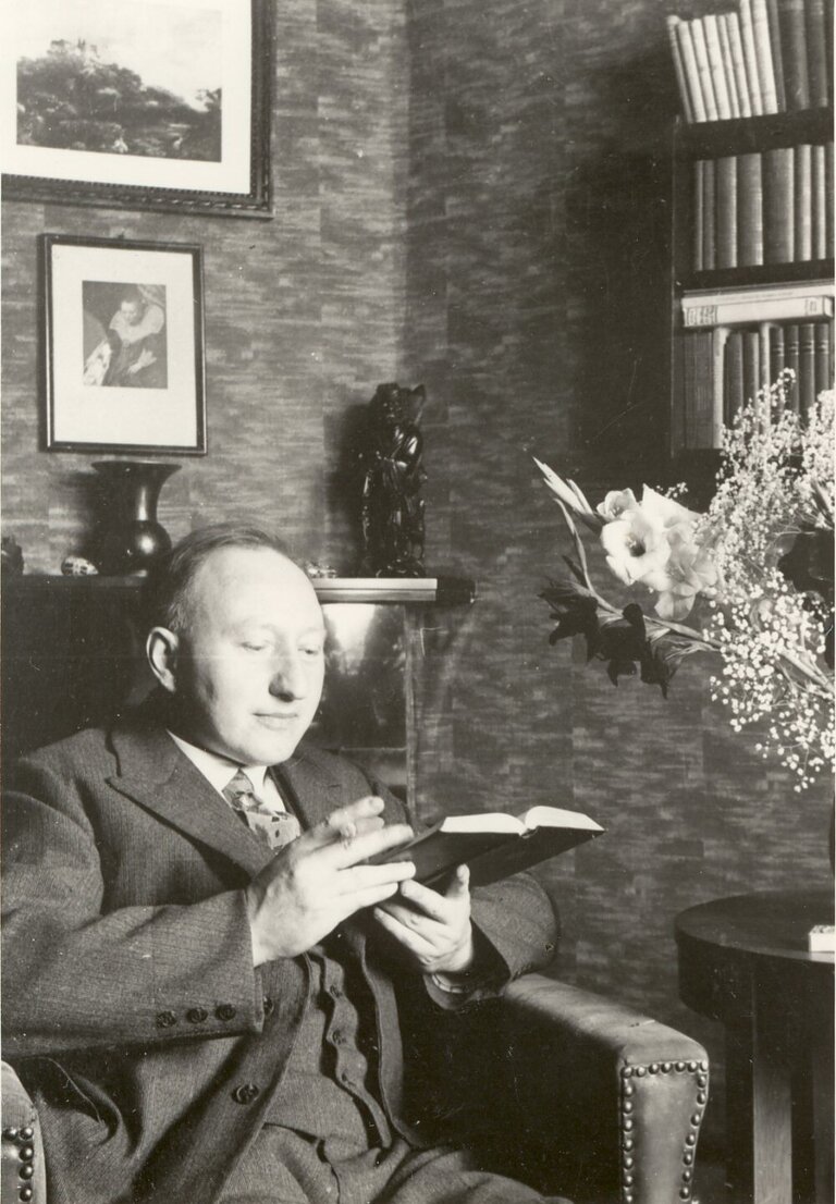 D 0158
